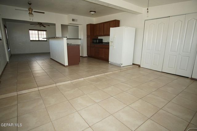 8300 Mount Everest Drive, El Paso, TX 79904