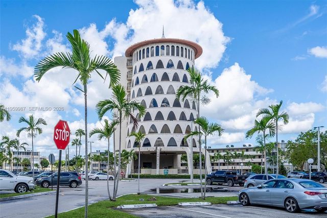 1750 NE 191st St 700-1, Miami, FL 33179