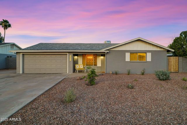 5803 S KENWOOD Lane, Tempe, AZ 85283