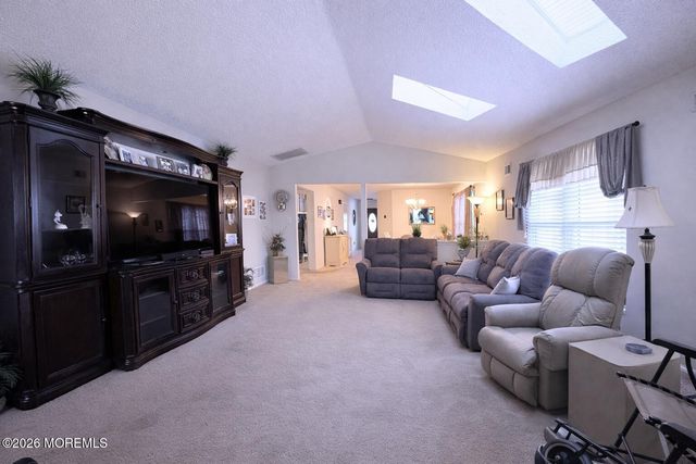 2187 Agincourt Road, Toms River, NJ 08755