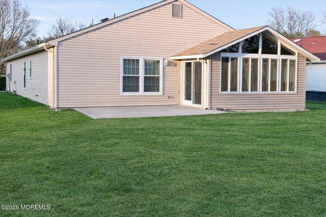 2187 Agincourt Road, Toms River, NJ 08755