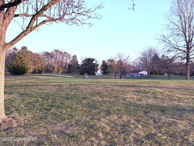 2187 Agincourt Road, Toms River, NJ 08755