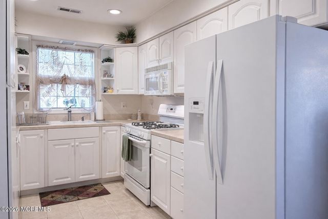 2187 Agincourt Road, Toms River, NJ 08755