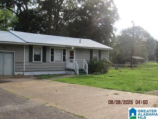 2516 22ND STREET SW, Hueytown, AL 35023