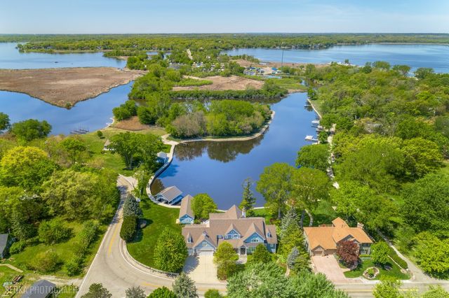 38778 N Ackerman Road, Antioch, IL 60002