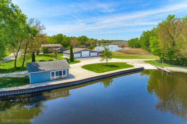 38778 N Ackerman Road, Antioch, IL 60002