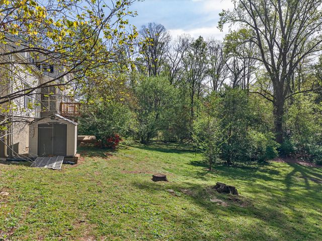 690 Valley Forge Rd, Cookeville, TN 38501
