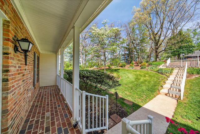 690 Valley Forge Rd, Cookeville, TN 38501