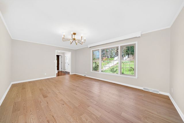 690 Valley Forge Rd, Cookeville, TN 38501