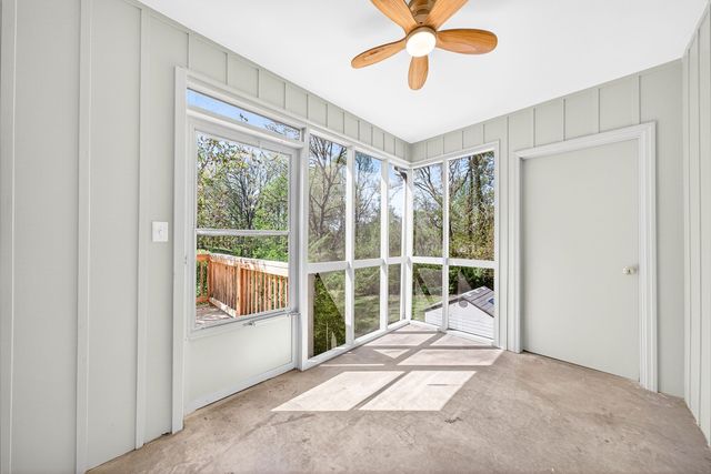 690 Valley Forge Rd, Cookeville, TN 38501