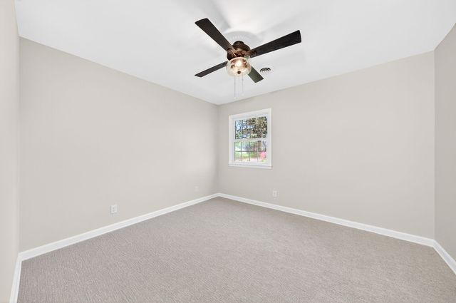690 Valley Forge Rd, Cookeville, TN 38501
