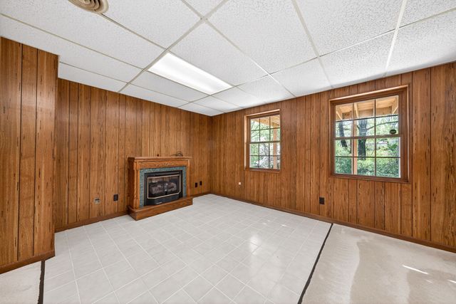 690 Valley Forge Rd, Cookeville, TN 38501