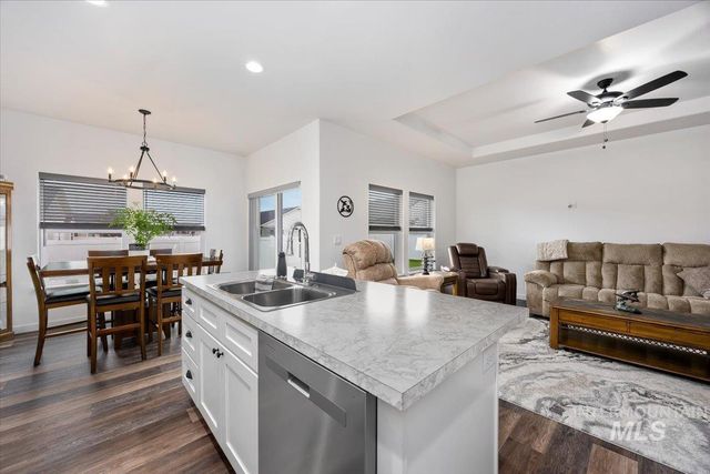 1278 Creekside Way, Twin Falls, ID 83301