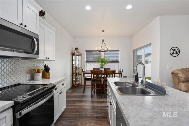 1278 Creekside Way, Twin Falls, ID 83301