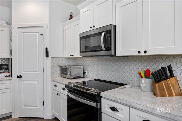 1278 Creekside Way, Twin Falls, ID 83301