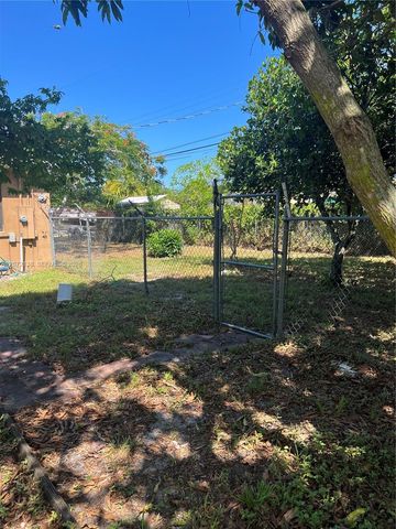 143 SW 22nd Terrace, Fort Lauderdale, FL 33312