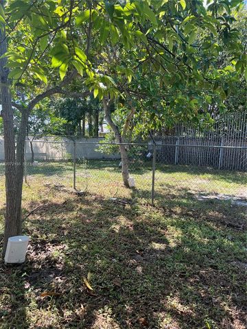 143 SW 22nd Terrace, Fort Lauderdale, FL 33312