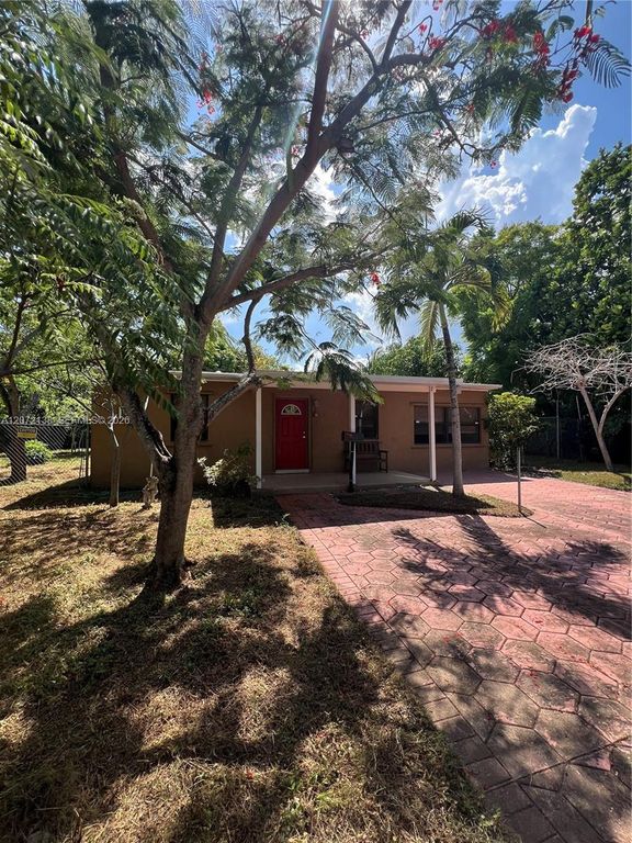 143 SW 22nd Terrace, Fort Lauderdale, FL 33312