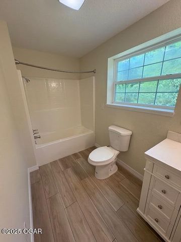 10514 Gazelle Drive Drive, Neosho, MO 64850