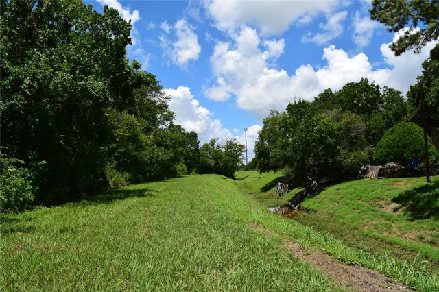 5350 N Highway 35, Pearland, TX 77511