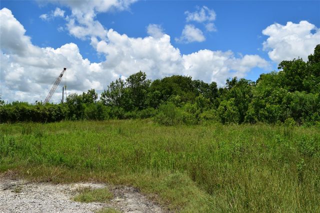 5350 N Highway 35, Pearland, TX 77511