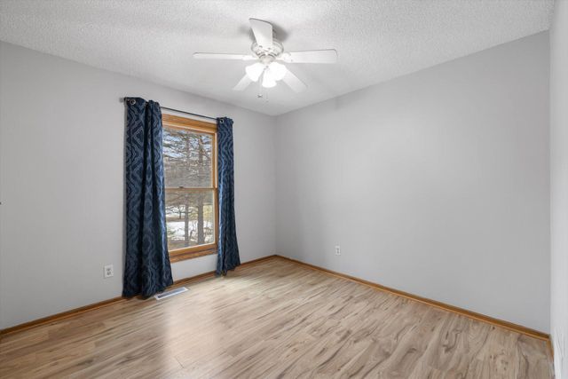 16605 21st Avenue N, Plymouth, MN 55447