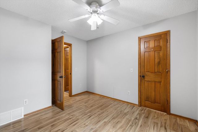 16605 21st Avenue N, Plymouth, MN 55447