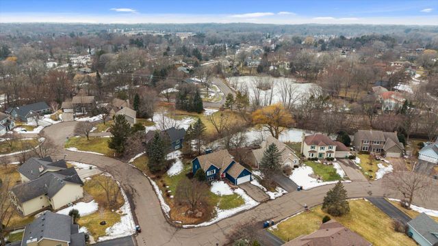 16605 21st Avenue N, Plymouth, MN 55447