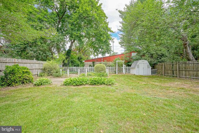 111 UNIVERSITY BLVD, Glassboro, NJ 08028