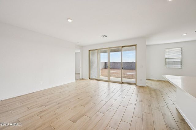 31853 N HAY BALE Drive, San Tan Valley, AZ 85140