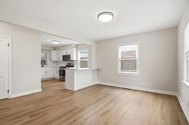 883 W 9th Avenue, Columbus, OH 43212