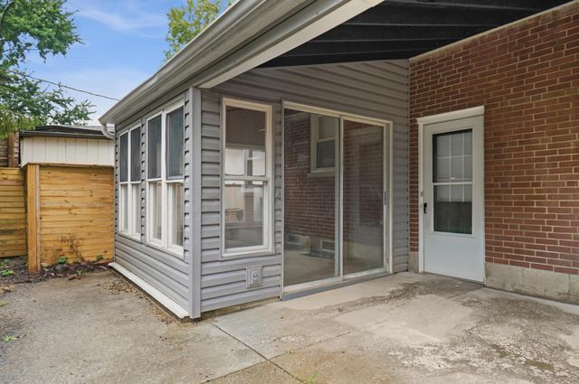 883 W 9th Avenue, Columbus, OH 43212