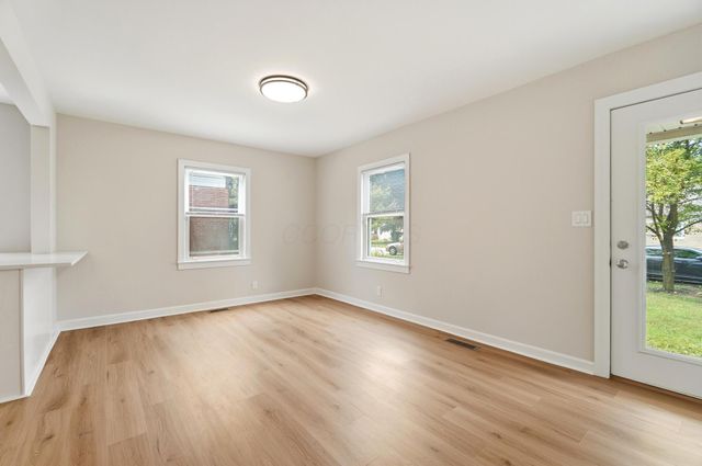 883 W 9th Avenue, Columbus, OH 43212