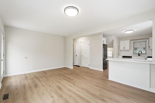 883 W 9th Avenue, Columbus, OH 43212