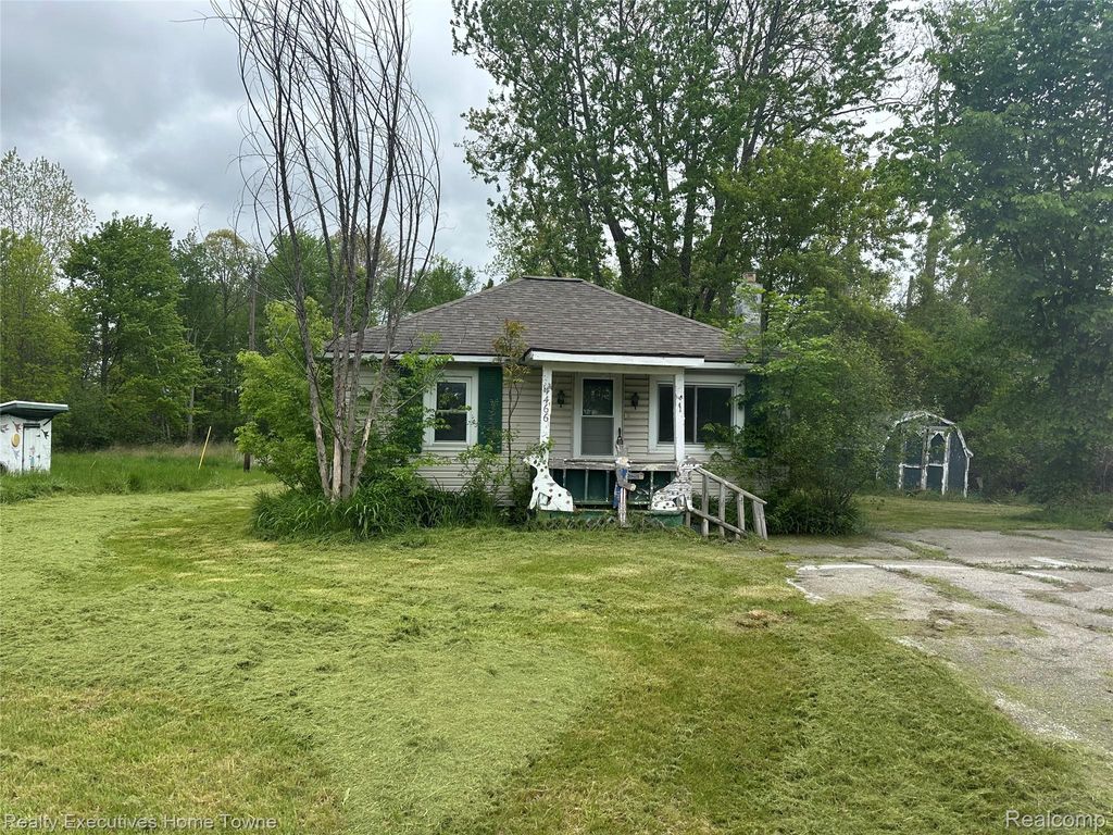 4466 Dove Road, Port Huron Charter Township, MI 48060