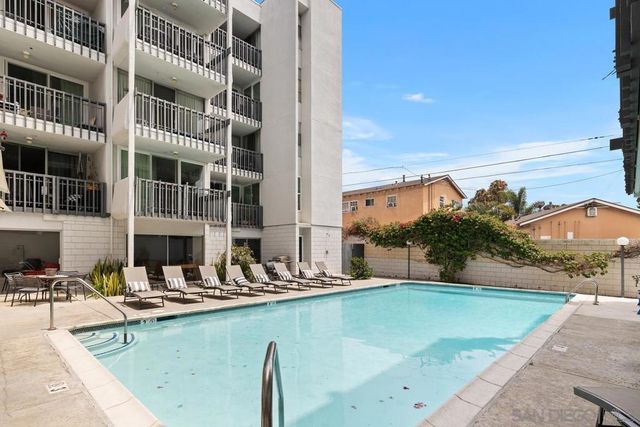 727 SAPPHIRE STREET 405, San Diego, CA 92109