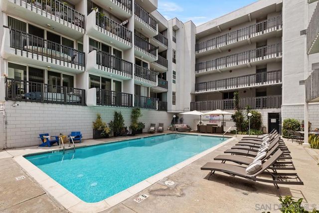 727 SAPPHIRE STREET 405, San Diego, CA 92109