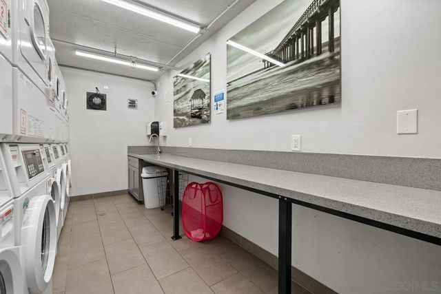727 SAPPHIRE STREET 405, San Diego, CA 92109