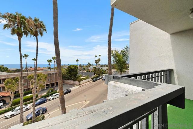 727 SAPPHIRE STREET 405, San Diego, CA 92109