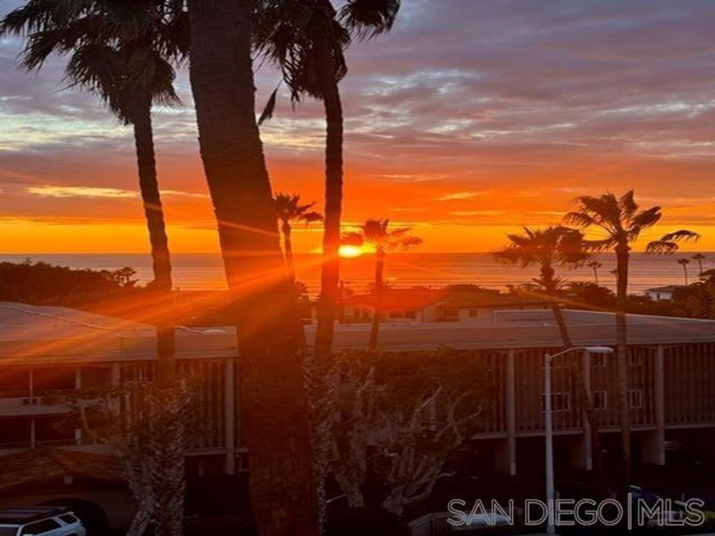 727 SAPPHIRE STREET 405, San Diego, CA 92109