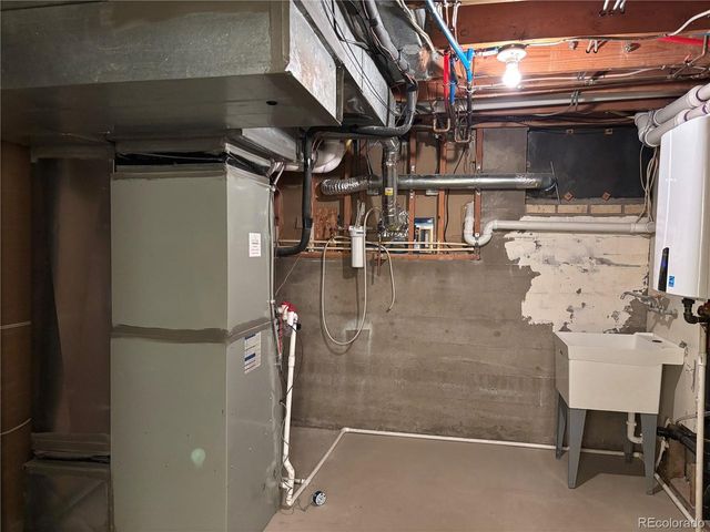 8515 Meadowlark Dr, Lakewood, CO 80226