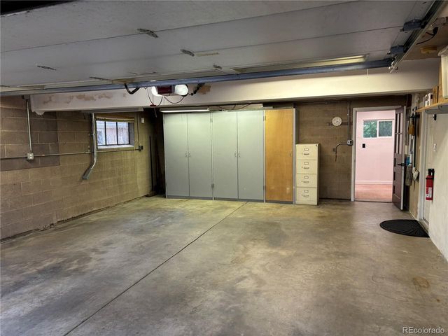 8515 Meadowlark Dr, Lakewood, CO 80226