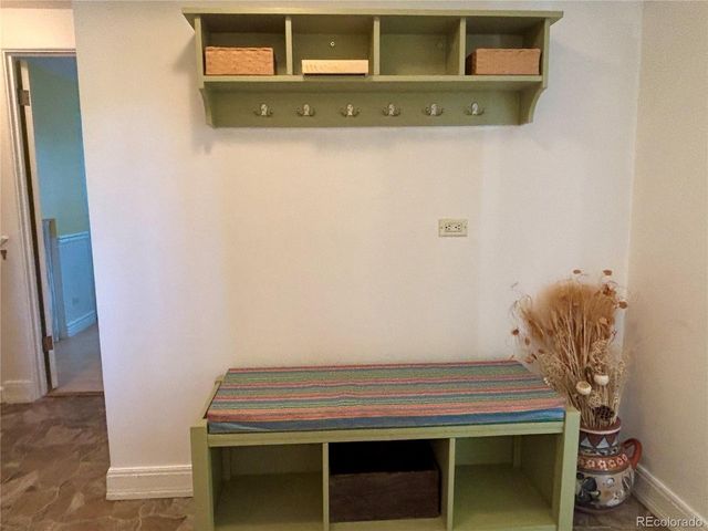 8515 Meadowlark Dr, Lakewood, CO 80226