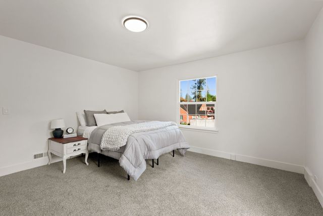 1419 W 17th Ave, Spokane, WA 99203