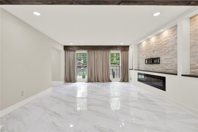 3270 Brookview Drive, Marietta, GA 30068