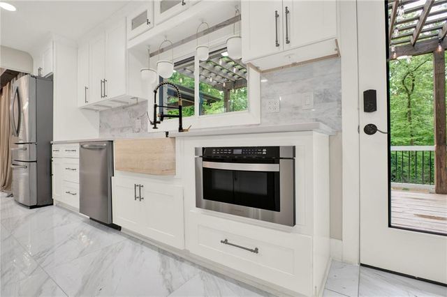 3270 Brookview Drive, Marietta, GA 30068