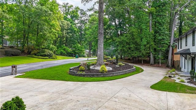 3270 Brookview Drive, Marietta, GA 30068
