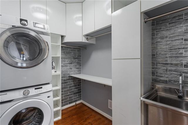 1472 Lachona NE Court, Atlanta, GA 30329