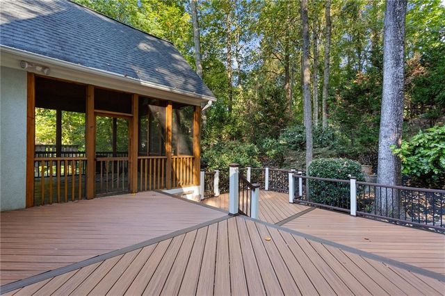 1472 Lachona NE Court, Atlanta, GA 30329