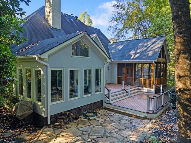 1472 Lachona NE Court, Atlanta, GA 30329